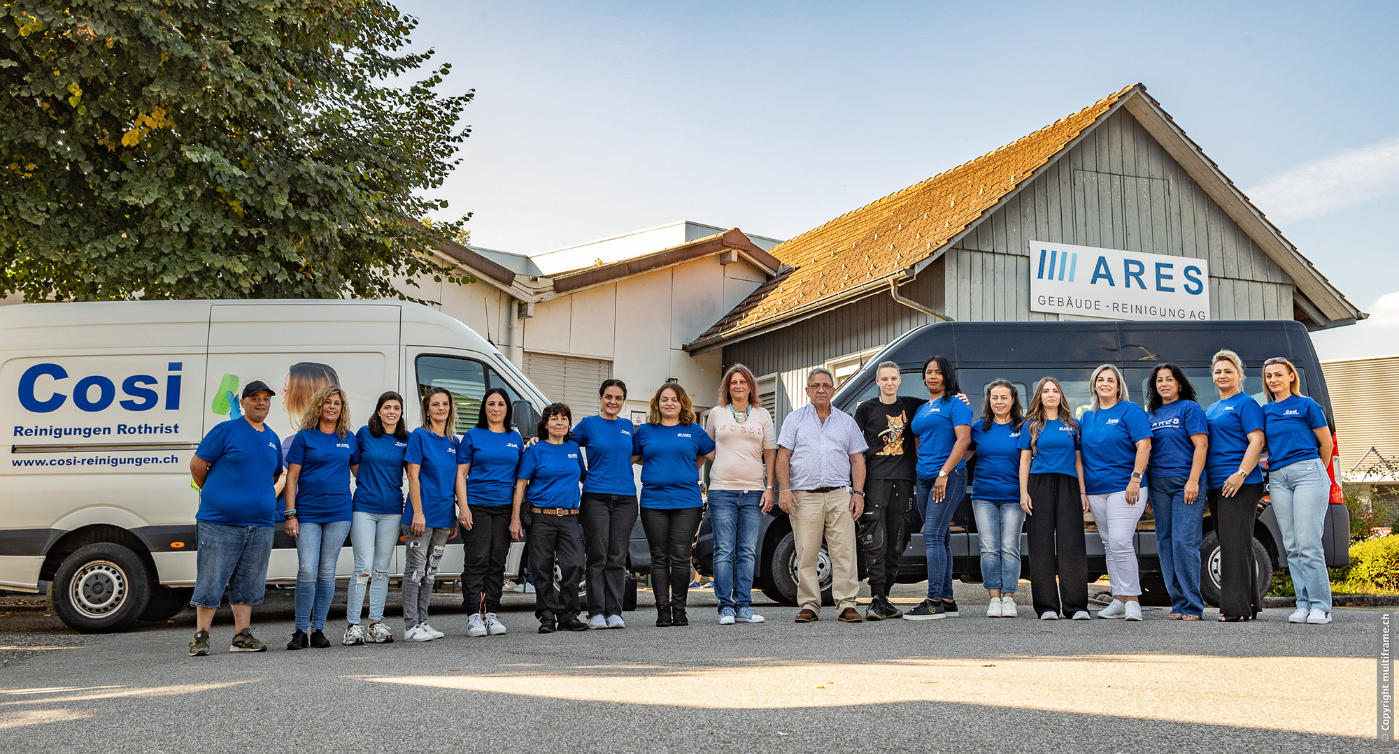 ARES COSI Reinigung Team